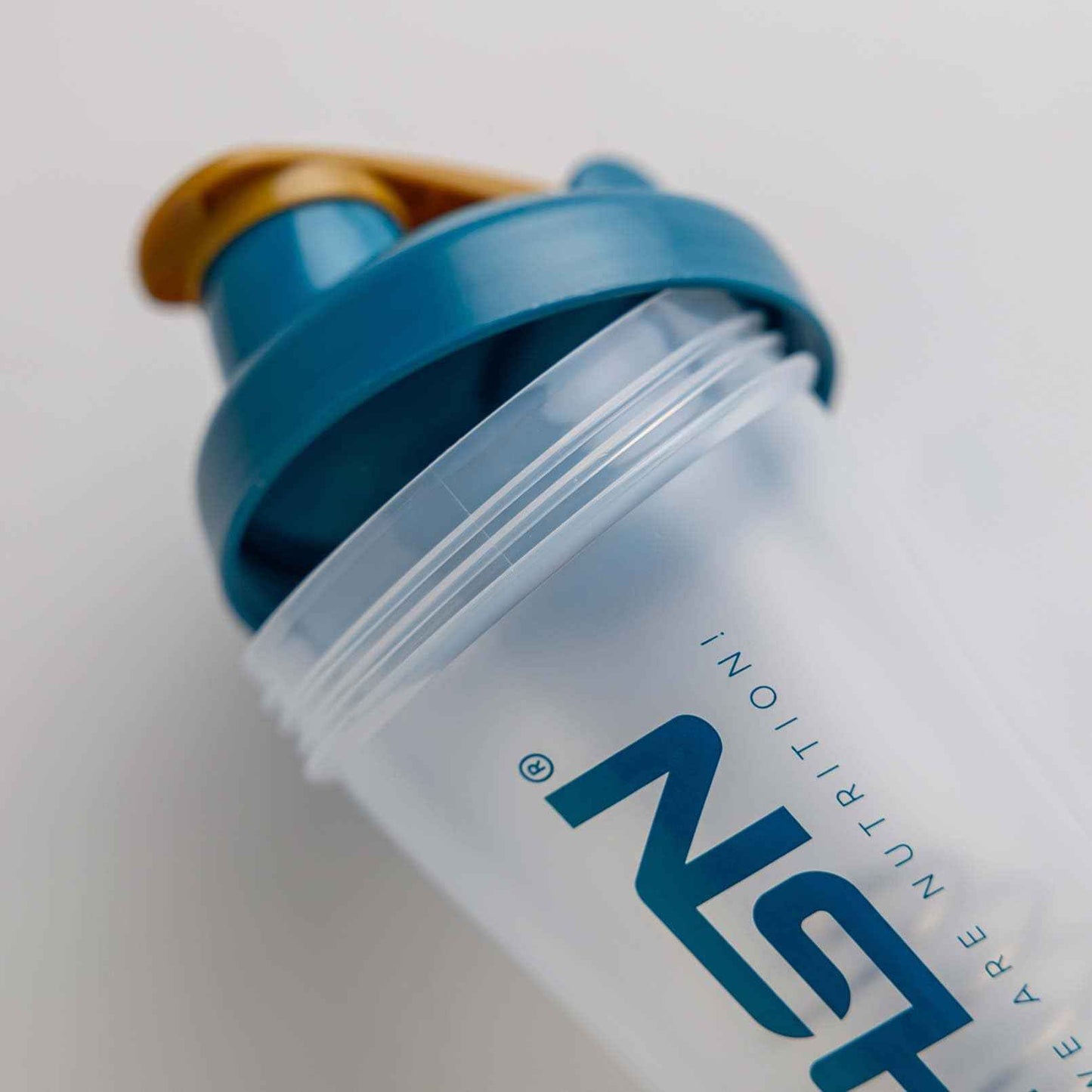 HSN Shaker We Are Nutrition! Acero Inoxidable | 500ml | Vaso Mezclador con Óptimo Sistema de Mezclado en la Tapa, Cierre Anti-Fugas | Sin Olores | Fácil Limpieza